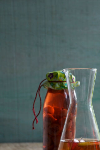 Rosa Stachelbeeressig Rosa Stachelbeeressig