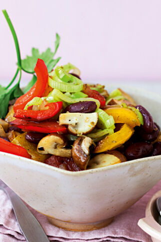 Gemüsepfanne mit roten Bohnen Gemüsepfanne mit roten Bohnen