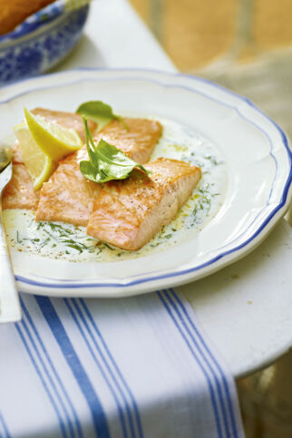 Lachs mit Sauerampfersauce Lachs mit Sauerampfersauce
