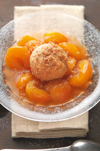 Topfenknödel mit Marillen Topfenknödel mit Marillen