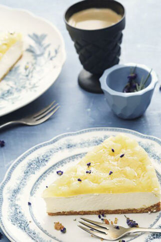 Apple-Cheesecake mit Rosmarin Apple-Cheesecake mit Rosmarin