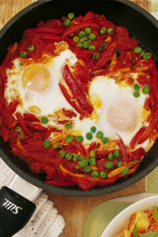 Gemüsepfanne mit Eiern Gemüsepfanne mit Eiern