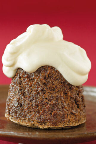 Mohren im Hemd mit weißer Schokosahne Mohren im Hemd mit weißer Schokosahne