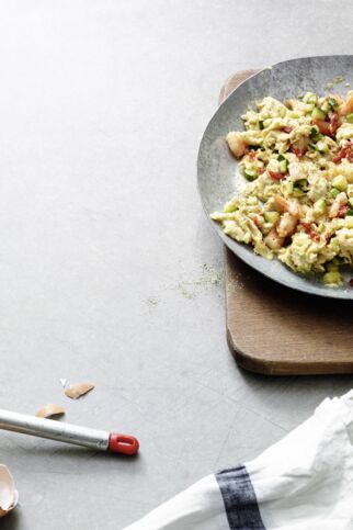 Garnelenrührei mit Zucchini Garnelenrührei mit Zucchini