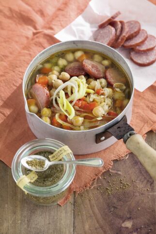 Kichererbseneintopf mit Kabanossi Kichererbseneintopf mit Kabanossi