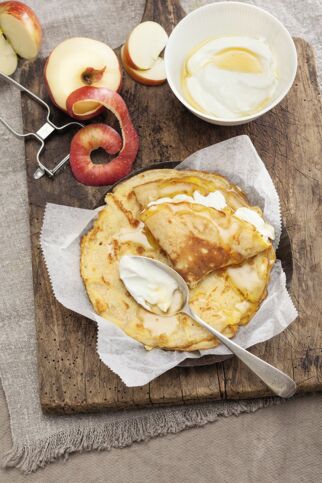 Apfelpfannkuchen mit Honigquark Apfelpfannkuchen mit Honigquark
