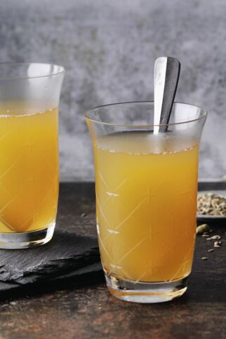 Gewürz-Orangen-Tee Gewürz-Orangen-Tee