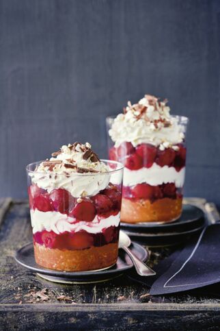 Schwarzwälder Kirschtörtchen im Glas Schwarzwälder Kirschtörtchen im Glas