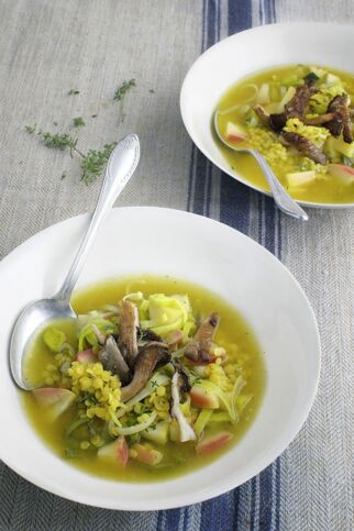 Linsensuppe mit gebratenen Austernpilzen Linsensuppe mit gebratenen Austernpilzen
