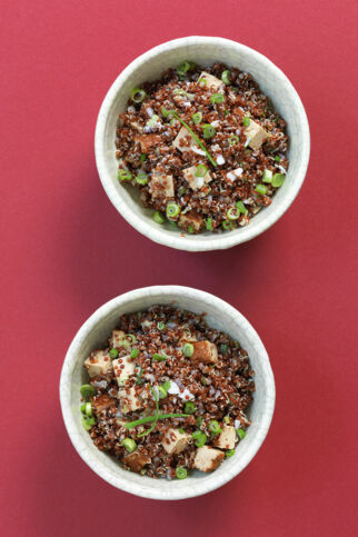 Quinoa-Salat mit Räuchertofu Quinoa-Salat mit Räuchertofu