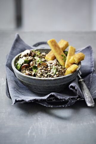 Linsenragout mit Polenta-streifen Linsenragout mit Polenta-streifen