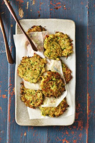 Zucchini-Halloumi-Fritters Zucchini-Halloumi-Fritters