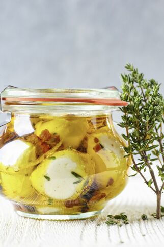 Mozzarella in Thymian-Öl Mozzarella in Thymian-Öl