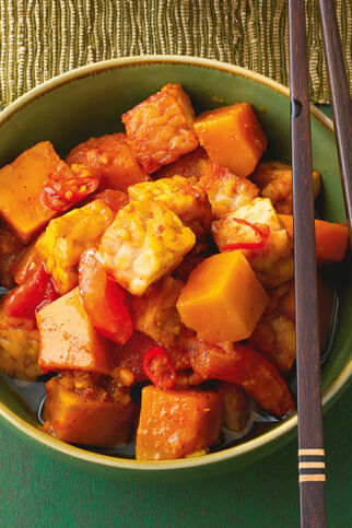 Tempeh-Curry mit Kürbis Tempeh-Curry mit Kürbis