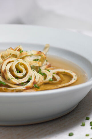 Kräuterflädlesuppe Kräuterflädlesuppe
