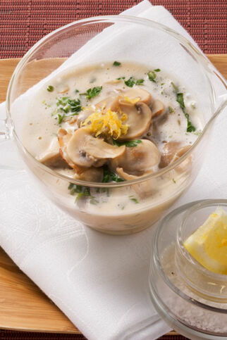 Pilzsauce mit Zitrone und Knoblauch Pilzsauce mit Zitrone und Knoblauch