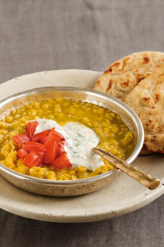 Indische Linsensuppe mit Minzjoghurt Indische Linsensuppe mit Minzjoghurt