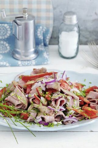 Roastbeefsalat mit Kürbiskernöl Roastbeefsalat mit Kürbiskernöl