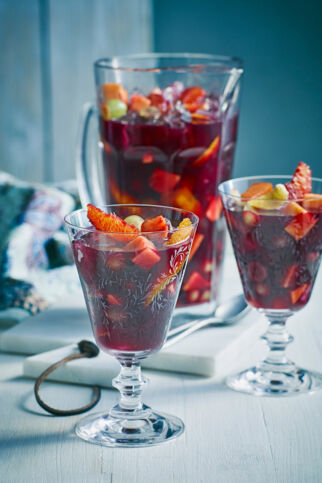 Sangria mit Nektarinen Sangria mit Nektarinen
