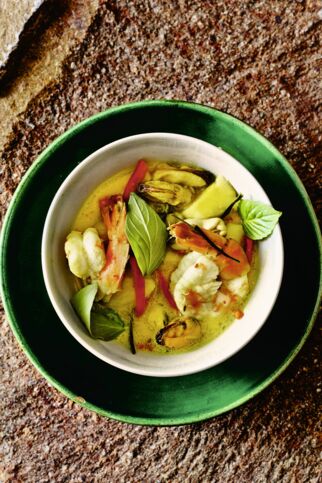 Gelbes Curry mit Muscheln und Ananas Gelbes Curry mit Muscheln und Ananas