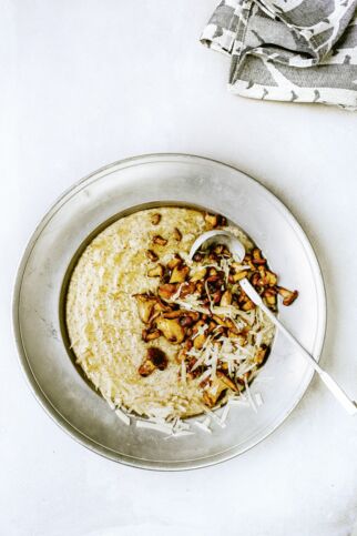 Polenta mit Pfifferlingen und Beurre noisette Polenta mit Pfifferlingen und Beurre noisette