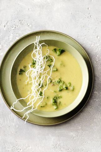 Rote Linsensuppe mit Grünkohl Rote Linsensuppe mit Grünkohl