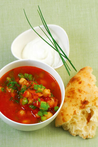 Tomatensuppe mit Kichererbsen Tomatensuppe mit Kichererbsen