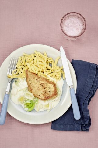 Rahmschnitzel mit Spätzle Rahmschnitzel mit Spätzle