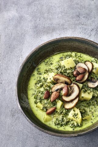 Grünkohltopf mit Mandeln Grünkohltopf mit Mandeln