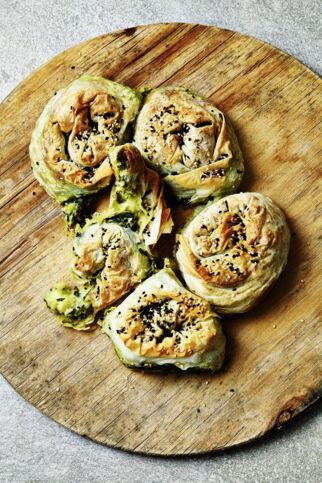 Spinatstrudel-schnecke Spinatstrudel-schnecke