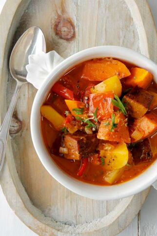 Kürbis-Seitan-Gulasch Kürbis-Seitan-Gulasch