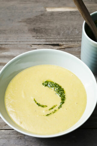 Süßkartoffelsuppe mit Korianderpesto Süßkartoffelsuppe mit Korianderpesto