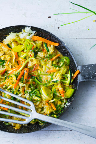 Bratreis mit Gemüse und Ei Bratreis mit Gemüse und Ei