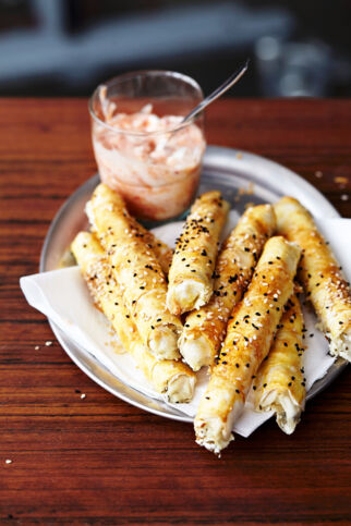 Knusprige Börek mit Feta Knusprige Börek mit Feta