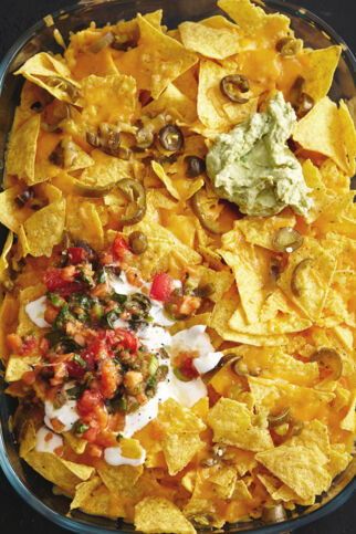 Scharfe Nachos mit Dips Scharfe Nachos mit Dips