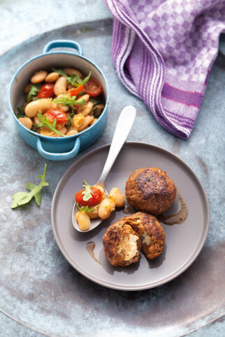 Feta-Frikadellen mit weißen Bohnen Feta-Frikadellen mit weißen Bohnen