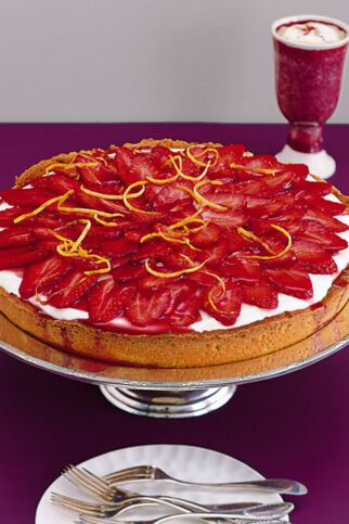 Erdbeer-Quark-Torte Erdbeer-Quark-Torte