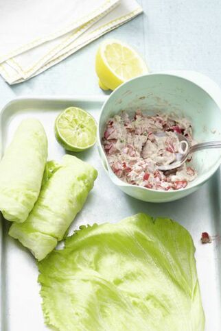 Salatwraps mit Thunfisch Salatwraps mit Thunfisch