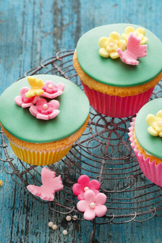 "Flower-Power"-Motivtorte "Flower-Power"-Motivtorte