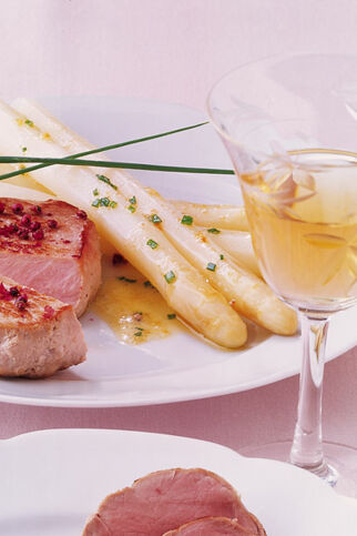 Pfeffermedaillons mit Spargel Pfeffermedaillons mit Spargel