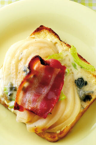 Birnen-Roquefort-Toast Birnen-Roquefort-Toast