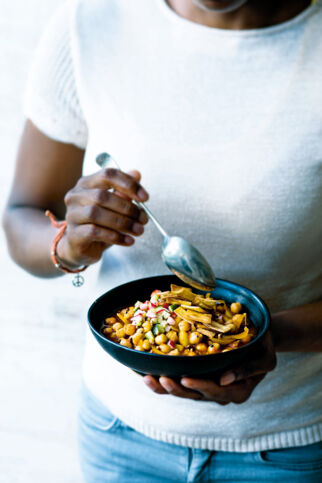 Kichererbsen-Dal mit Tortilla-Chips Kichererbsen-Dal mit Tortilla-Chips