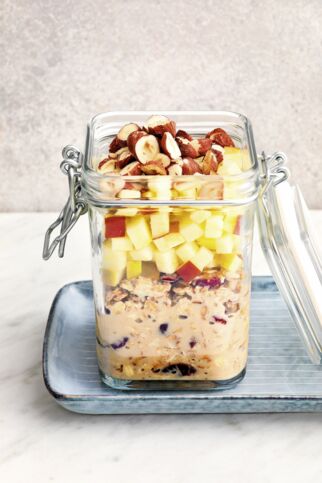 Chai-Porridge mit Apfel und Cranberrys Chai-Porridge mit Apfel und Cranberrys