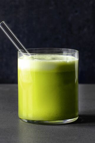 Apfel-Sellerie-Saft mit Ingwer Apfel-Sellerie-Saft mit Ingwer