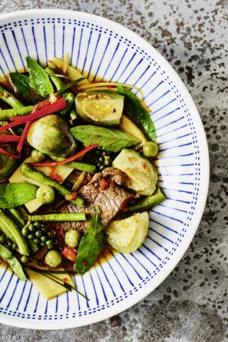 Gebratenes Rindfleisch mit Fingerwurz Gebratenes Rindfleisch mit Fingerwurz