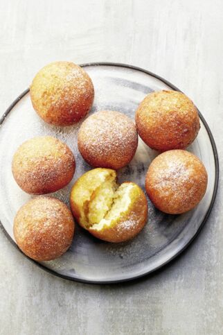 Quarkkrapfen mit Erythrit Quarkkrapfen mit Erythrit