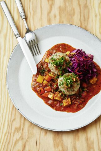 Semmelknödel mit Wurzelgemüsesauce Semmelknödel mit Wurzelgemüsesauce