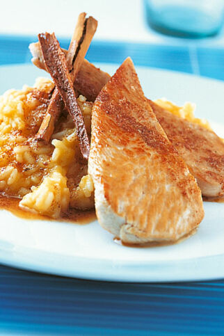 Putenschnitzel mit Zimt-Apfel-Reis Putenschnitzel mit Zimt-Apfel-Reis