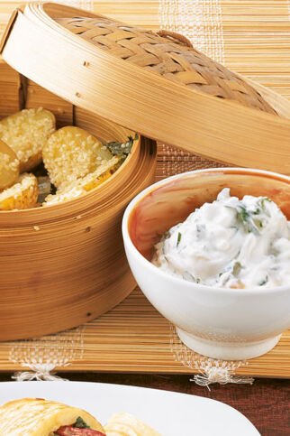 Sesamkartoffeln mit Koriander-Quark Sesamkartoffeln mit Koriander-Quark