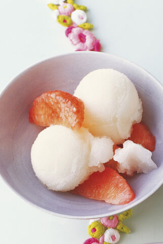 Zitronensorbet mit Cava Zitronensorbet mit Cava